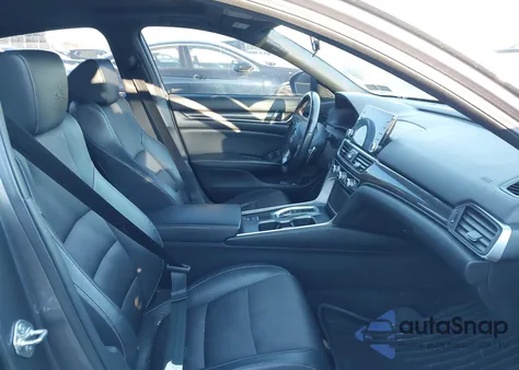 2018 Honda Accord Sport 2.0T z USA, uszkodzony, nr VIN 1HGCV2F36JA035490